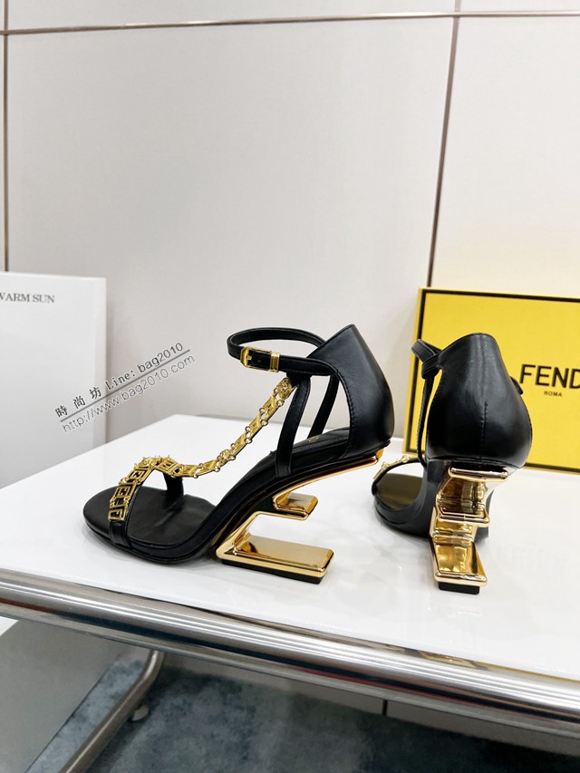 Fendi高捷手範思哲聯名款平底拖鞋 芬迪First鞋 金色金屬斜對角F形立體鞋跟 dx3455